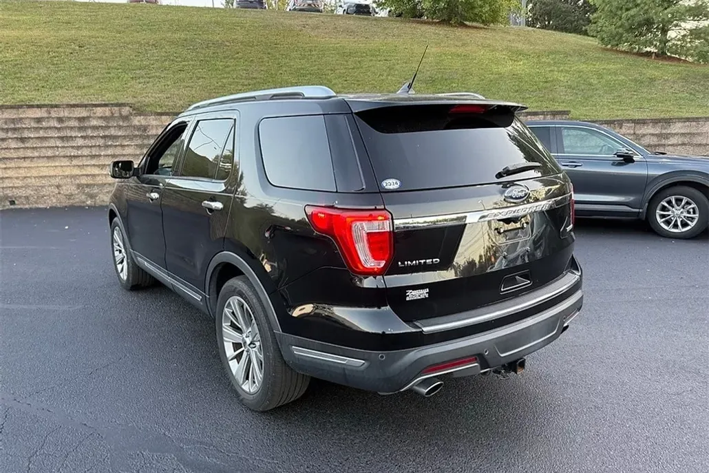 2018 Ford Explorer Limited photo 1