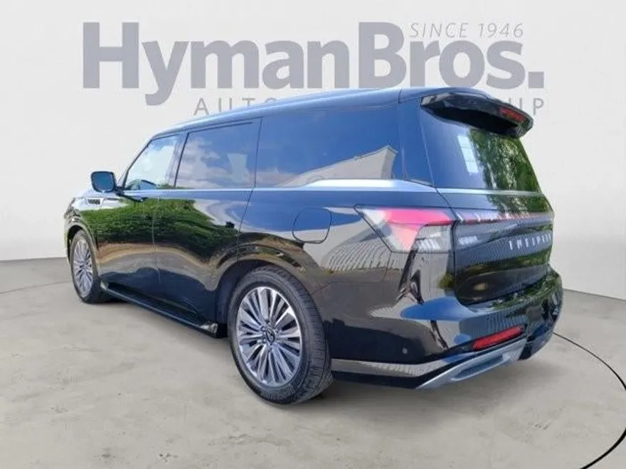 2025 Infiniti QX80 Luxe photo 1