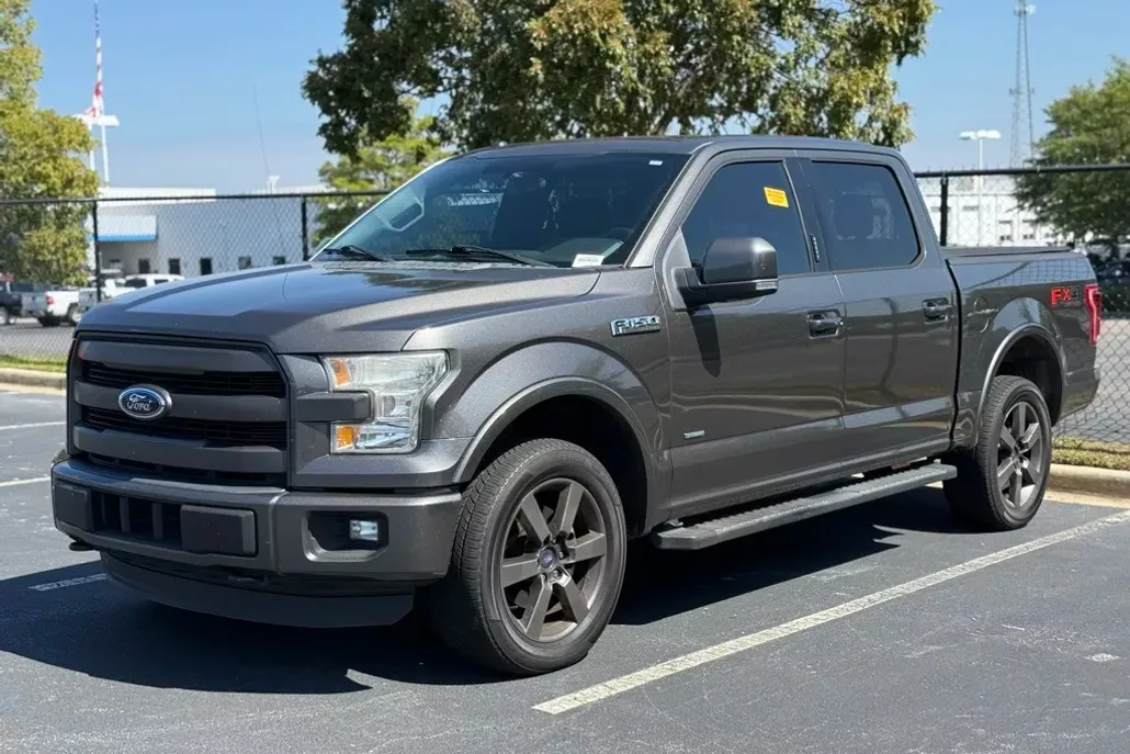 2015 Ford F-150 Lariat photo 1