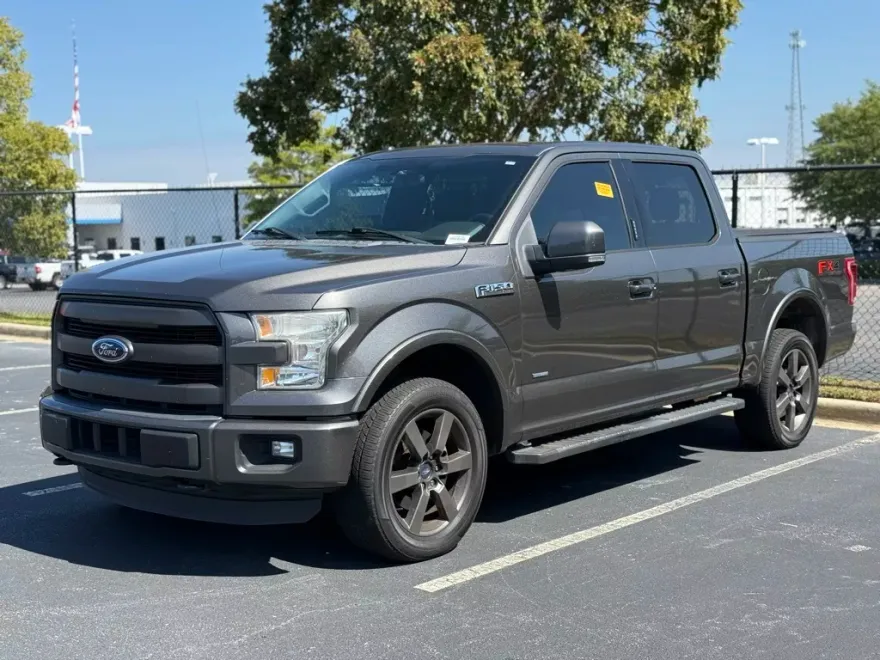2015 Ford F-150 Lariat photo 1