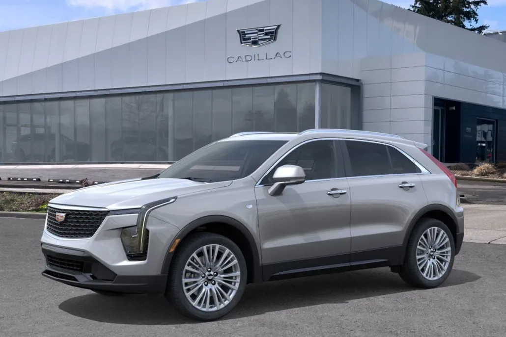 2025 Cadillac XT4 Premium Luxury photo 1