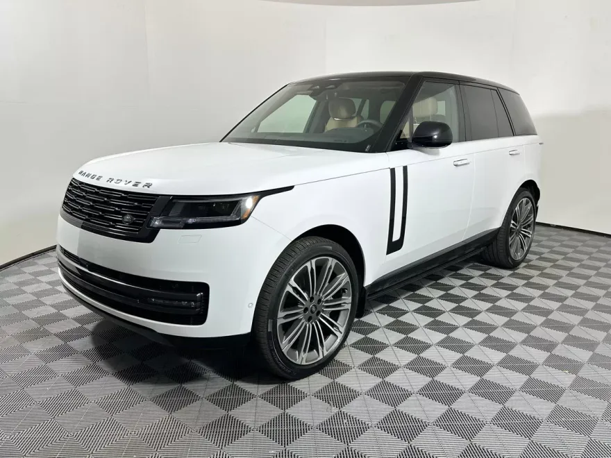 2025 Land Rover Range Rover SE photo 1