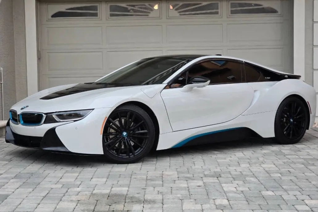 2019 Bmw i8 photo 1
