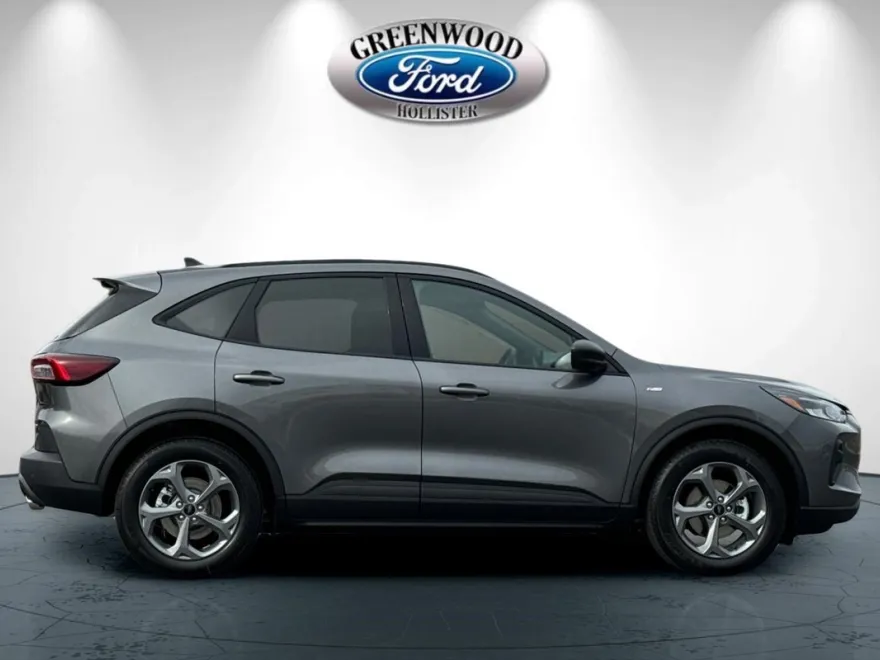 2025 Ford Escape Hybrid ST-Line photo 1
