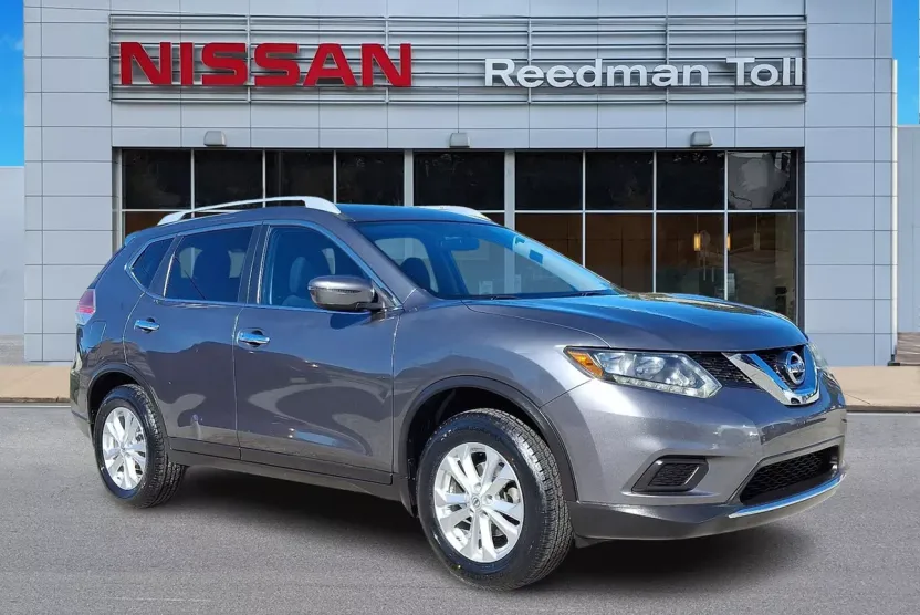 2016 Nissan Rogue SV photo 1