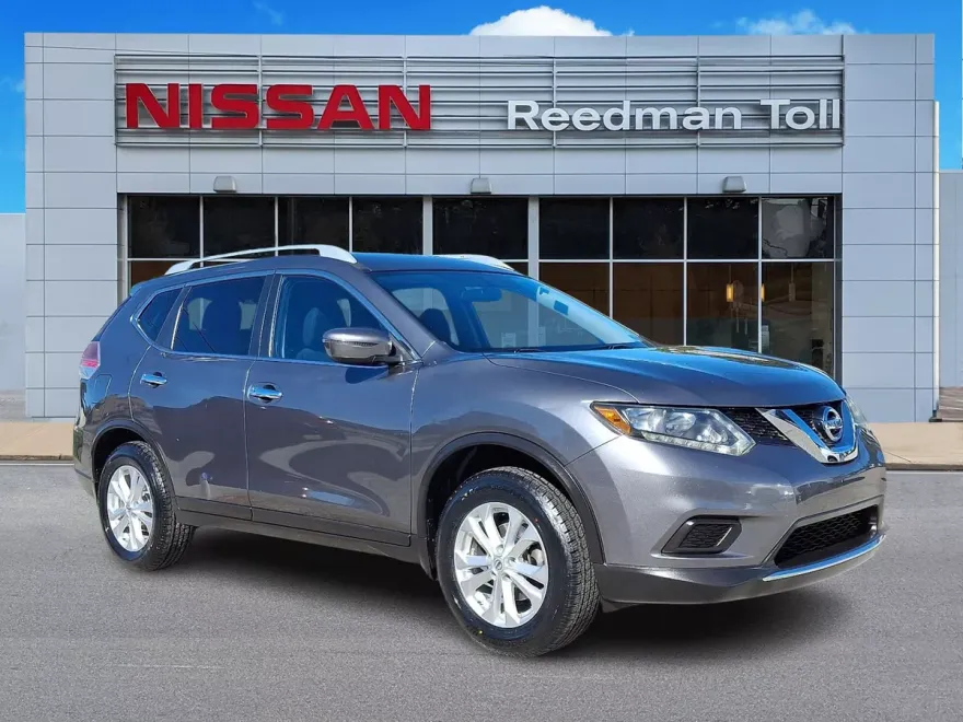 2016 Nissan Rogue SV photo 1
