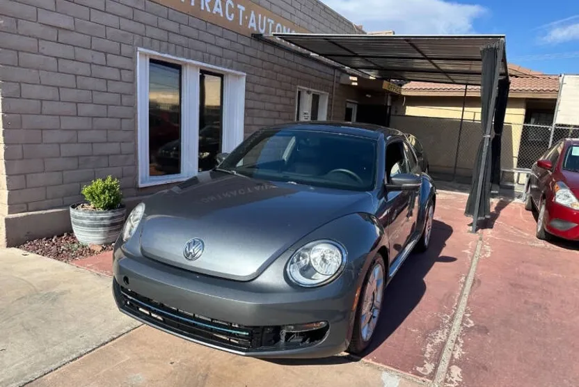 2015 Volkswagen Beetle 1.8T photo 1