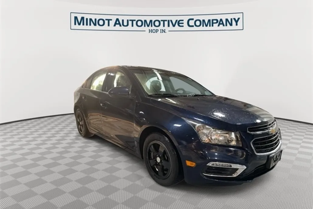 2015 Chevrolet Cruze photo 1