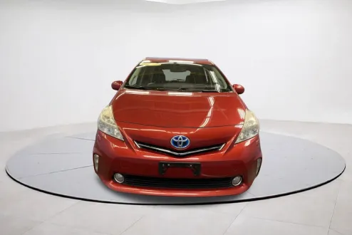 2013 Toyota Prius V Five photo 2