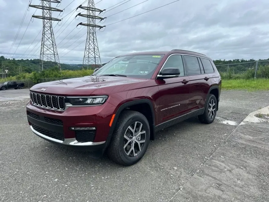 2025 Jeep Grand Cherokee Limited photo 1