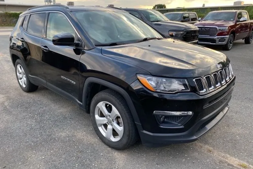 2018 Jeep Compass Latitude photo 1