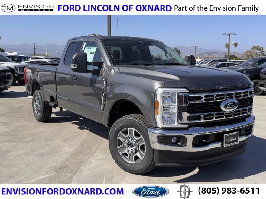 2025 Ford F-350 XLT photo 1