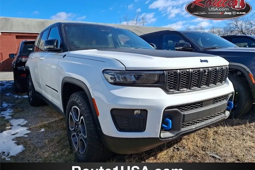 2023 Jeep Grand Cherokee Trailhawk 4xe photo 1