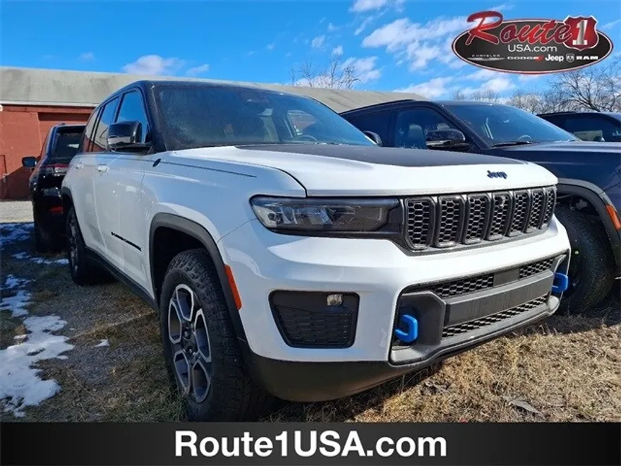 2023 Jeep Grand Cherokee Trailhawk 4xe photo 1
