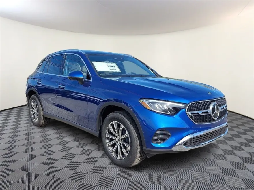 2026 Mercedes Benz GLC 300 4MATIC photo 1