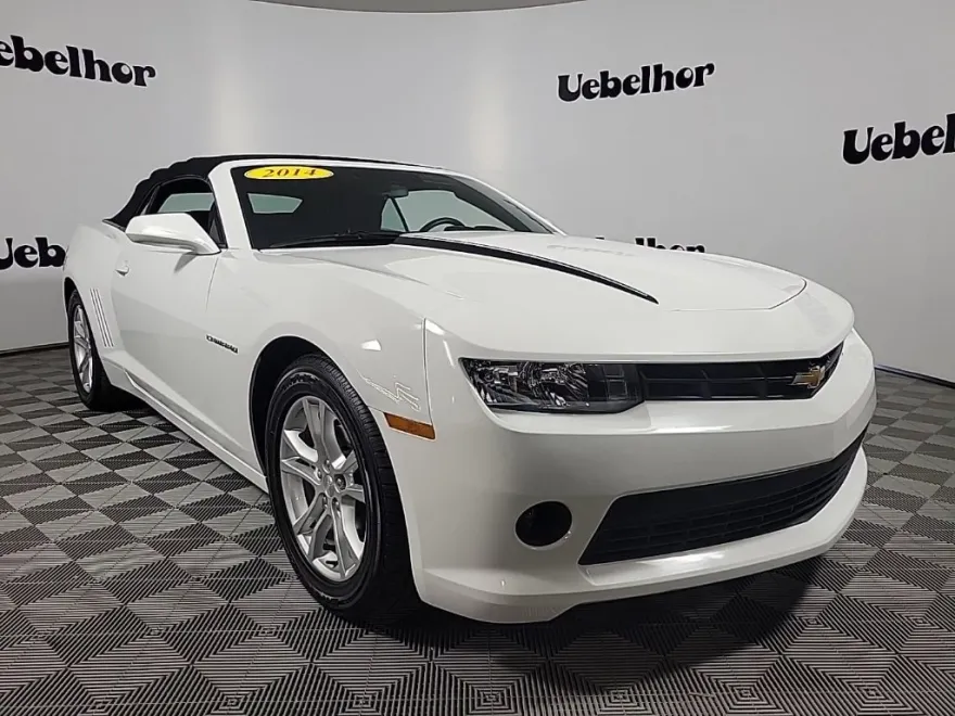 2014 Chevrolet Camaro 1LT photo 1