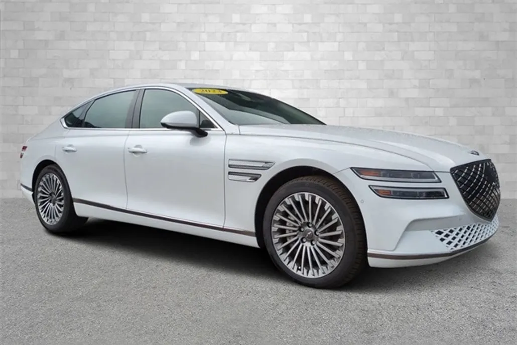 2023 Genesis Electrified G80 photo 1