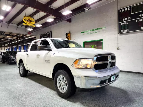 2013 Ram 1500 SLT photo 4