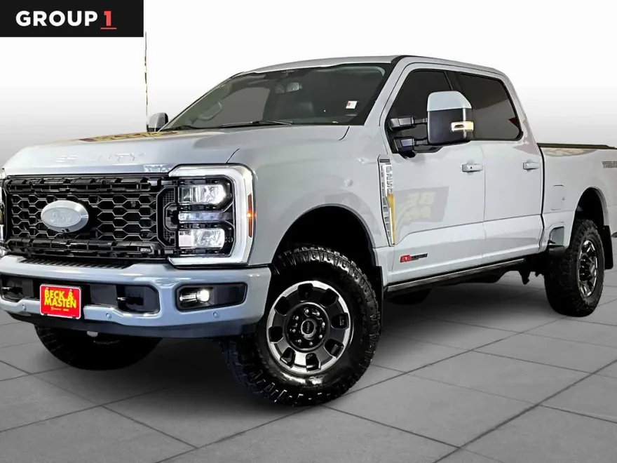 2024 Ford F-250 Lariat photo 1