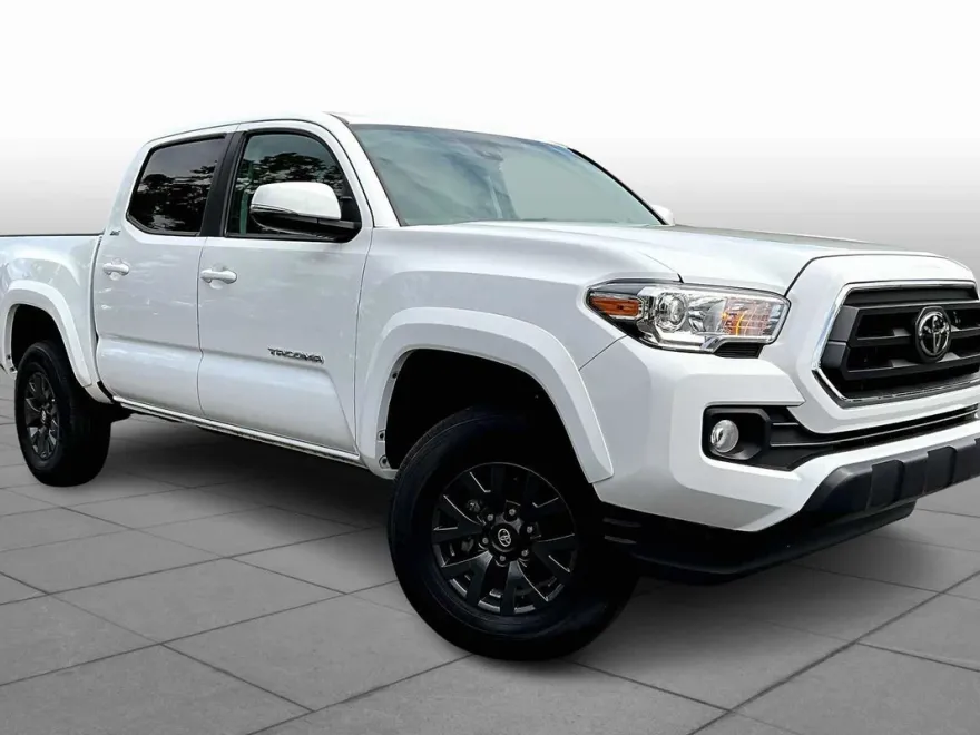 2023 Toyota Tacoma SR5 Double Cab V6 photo 1