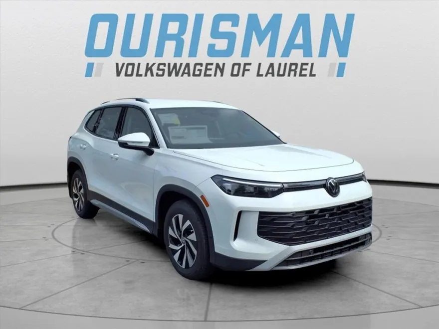 2025 Volkswagen Tiguan S photo 1