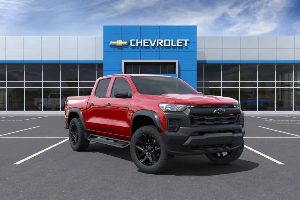 2025 Chevrolet Colorado Trail Boss photo 1