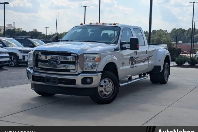 2014 Ford F-350 Lariat photo 1