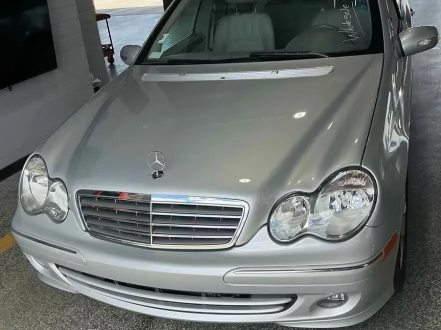 2007 Mercedes Benz C Luxury photo 1