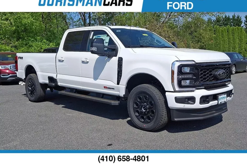 2025 Ford F-250 Lariat photo 1