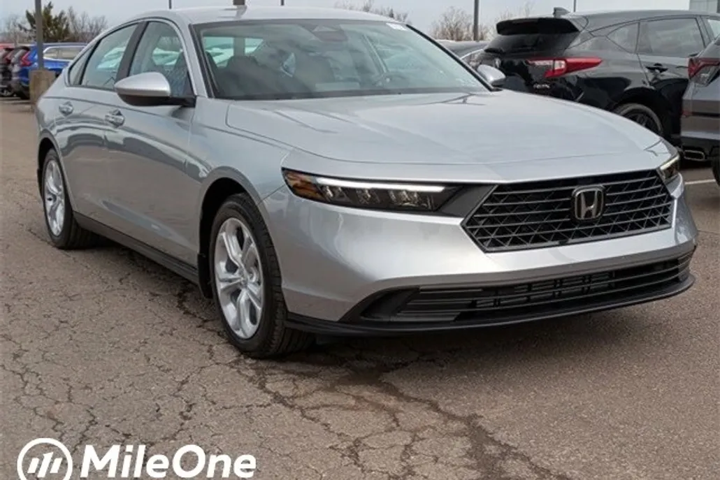 2025 Honda Accord LX photo 1