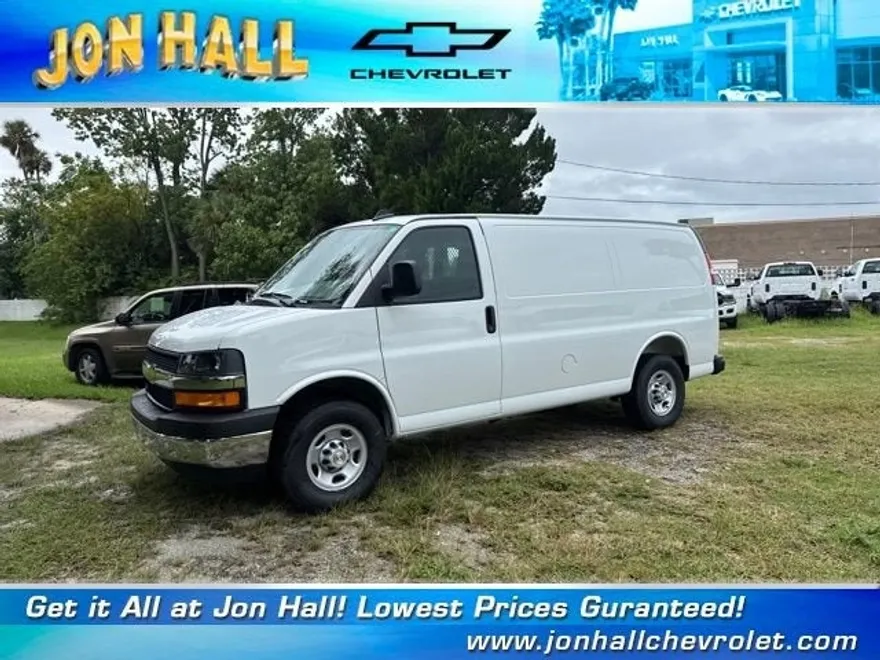 2025 Chevrolet Express Cargo 2500 photo 1