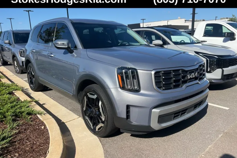 2024 Kia Telluride S photo 1