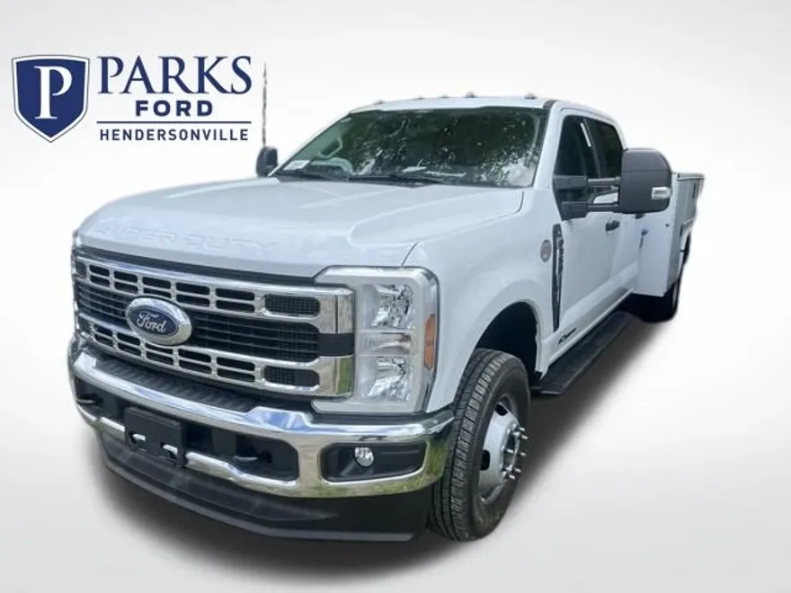 2025 Ford F-350 XL photo 1