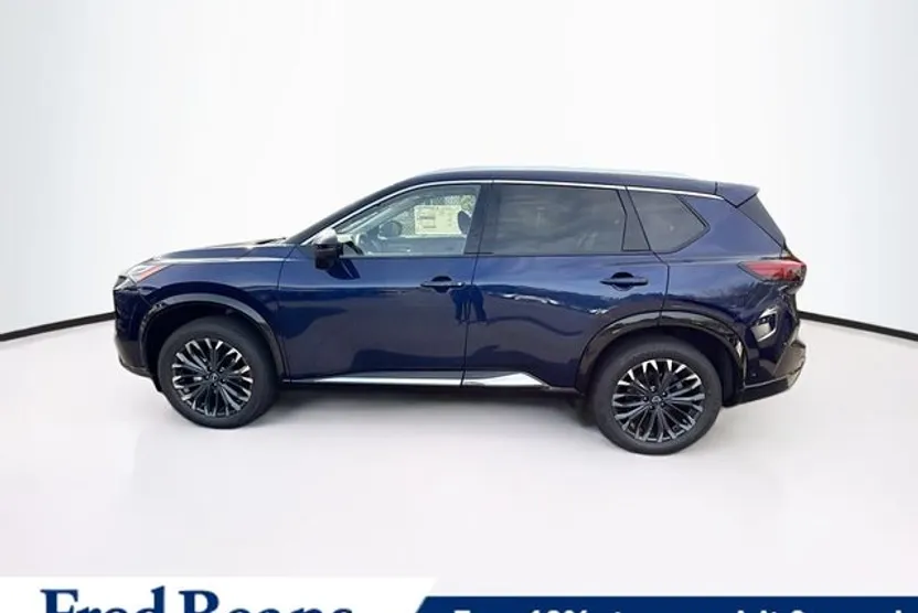 2026 Nissan Rogue Platinum photo 1