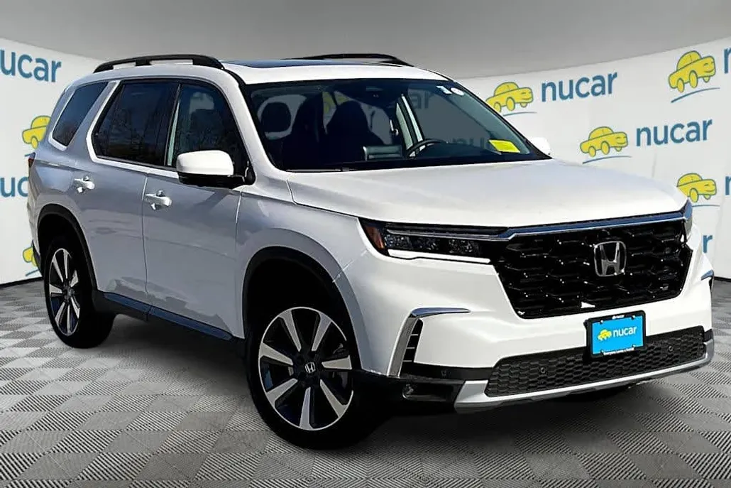 2025 Honda Pilot Elite photo 1