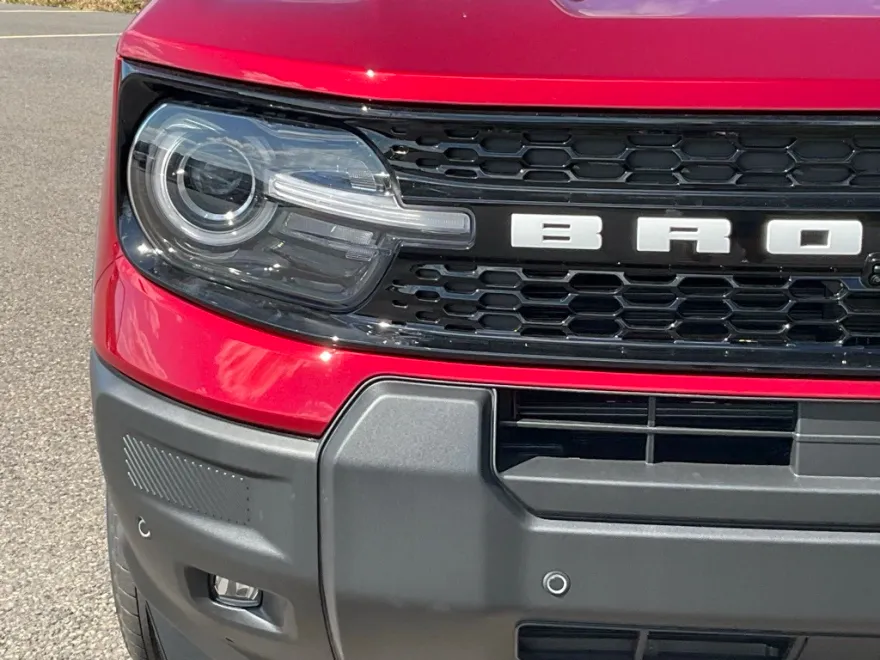 2025 Ford Bronco Sport Outer Banks photo 1