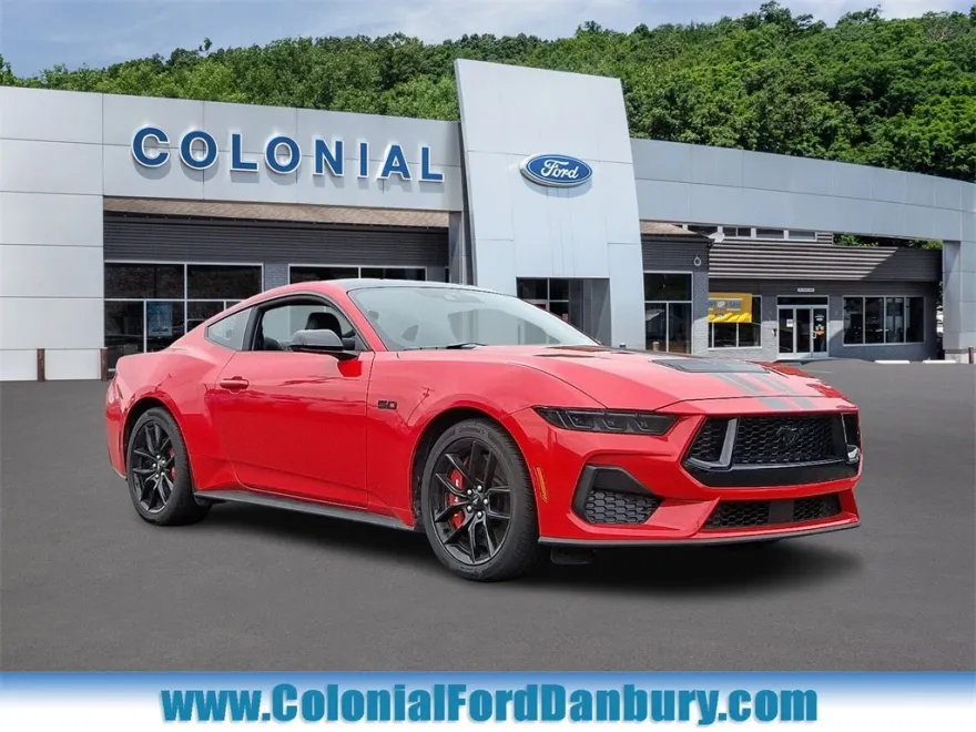 2025 Ford Mustang GT Premium photo 1