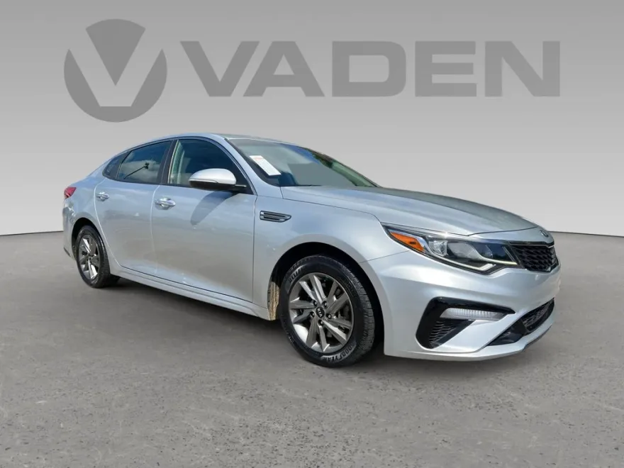 2019 Kia Optima LX photo 1