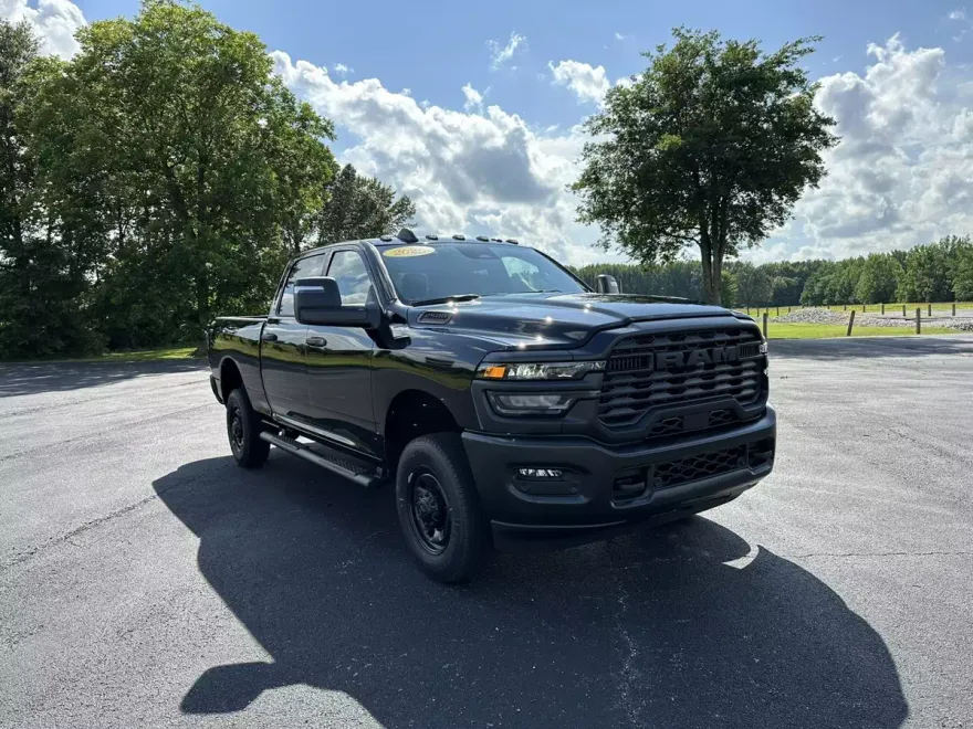 2025 Ram 2500 Tradesman photo 1