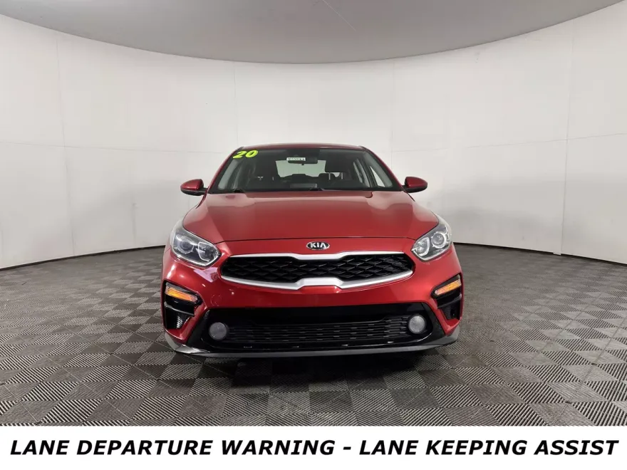2020 Kia Forte LXS photo 1