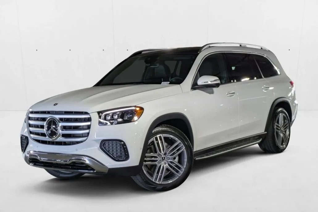 2026 Mercedes Benz GLS 450 4MATIC photo 1