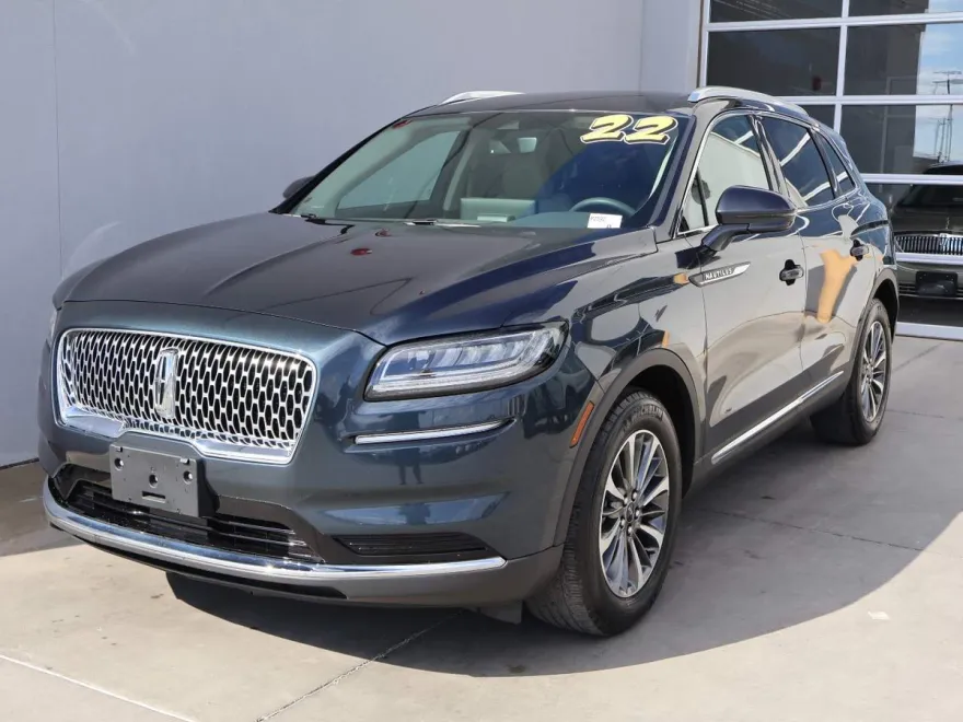2022 Lincoln Nautilus Standard photo 1
