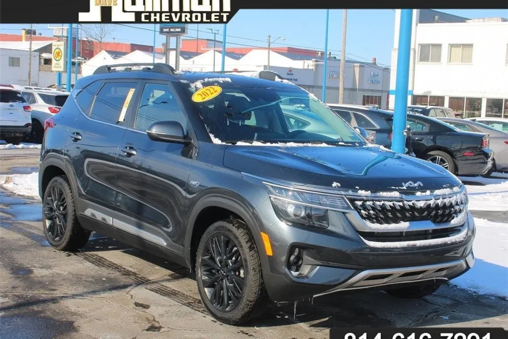 2022 Kia Seltos Nightfall Edition photo 1