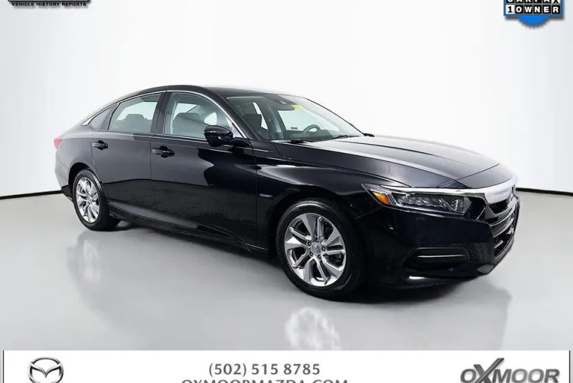 2019 Honda Accord LX 1.5T photo 1