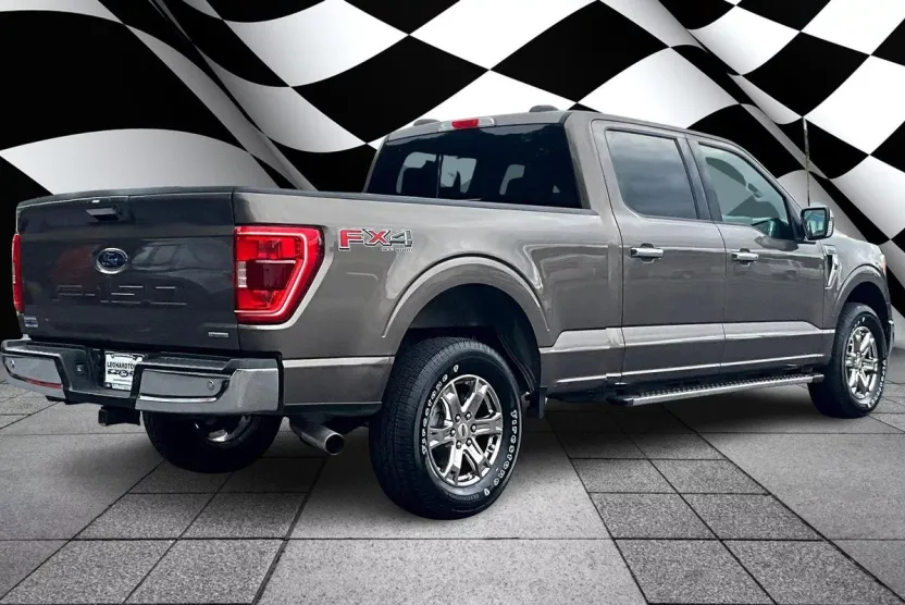 2021 Ford F-150 XLT photo 1