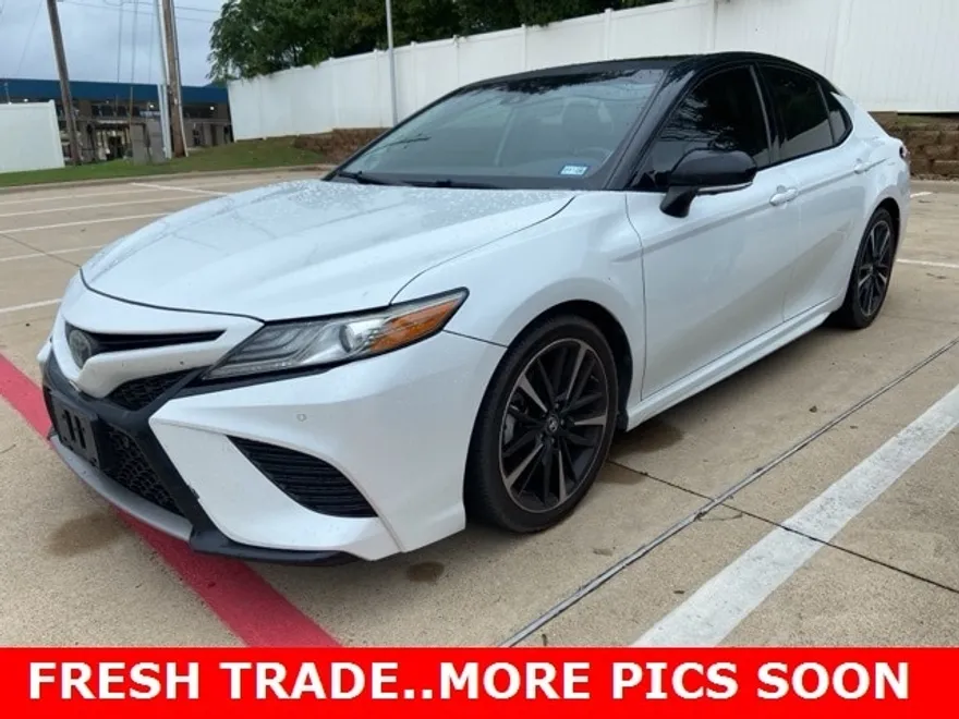 2019 Toyota Camry XSE V6 photo 1