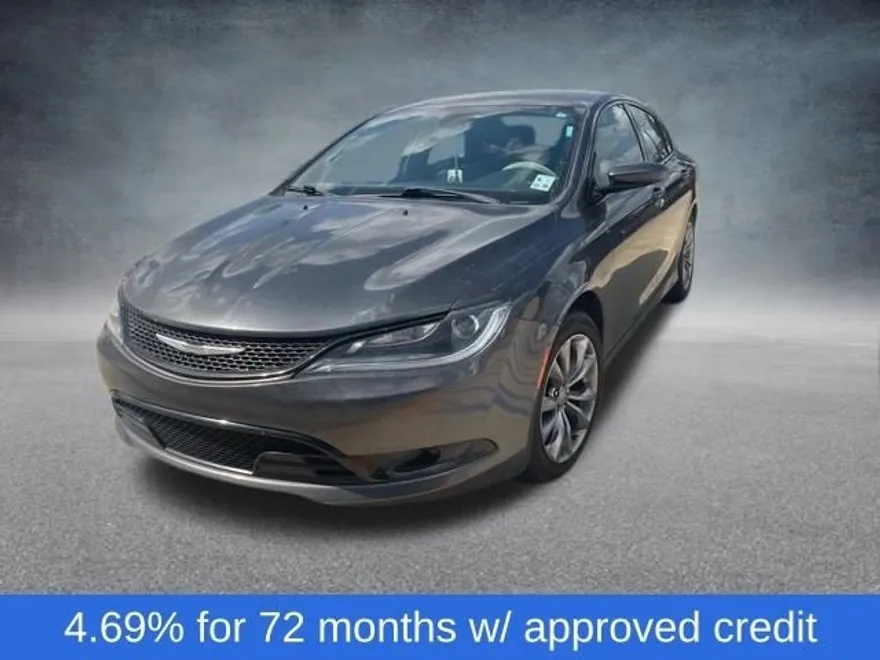 2015 Chrysler 200 S photo 1