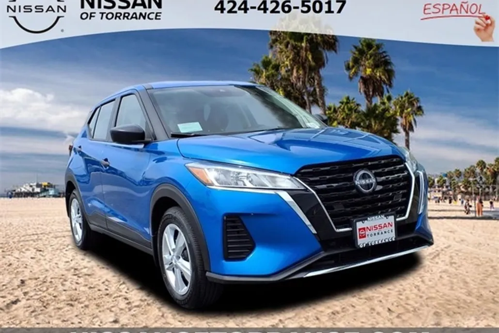 2025 Nissan Kicks Play S photo 1