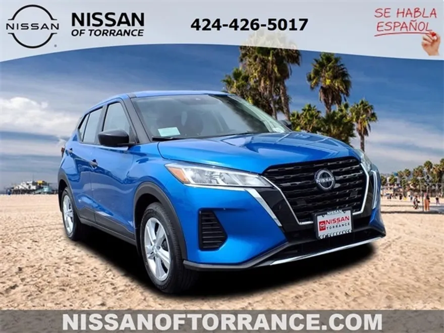 2025 Nissan Kicks Play S photo 1