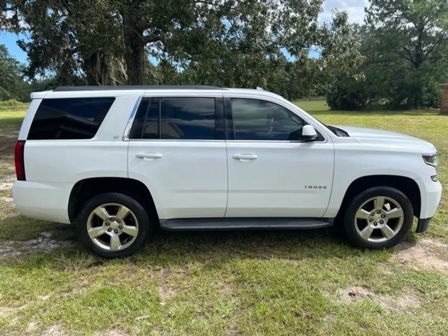2015 Chevrolet Tahoe LT photo 1